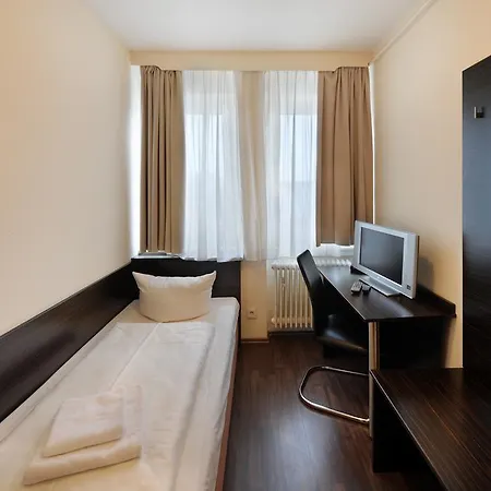 Fair Frankfurt - An Der Messe 3* فرانكفورت
