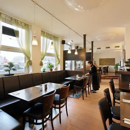 Fair Frankfurt - An Der Messe Frankfurt nad Mohanem