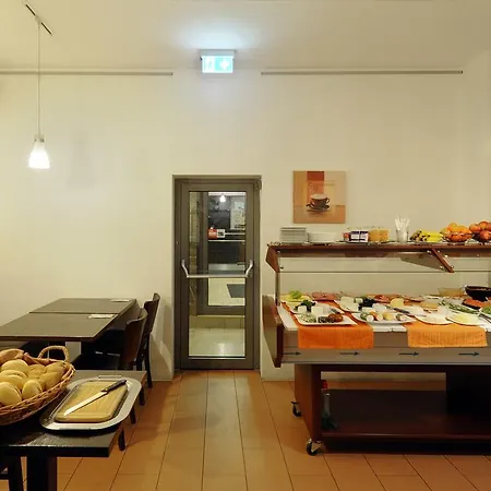 Fair Frankfurt - An Der Messe Frankfurt nad Mohanem