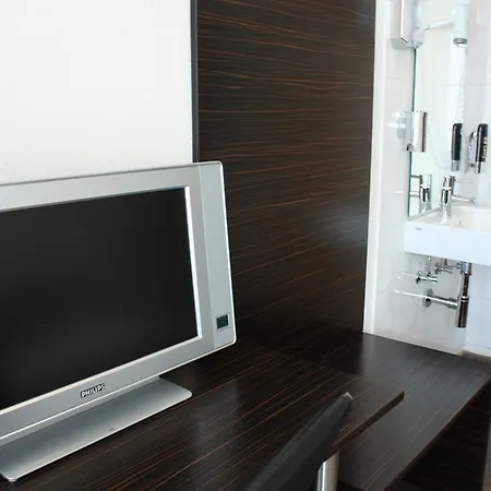 Hotel Fair Frankfurt - An Der Messe 3*