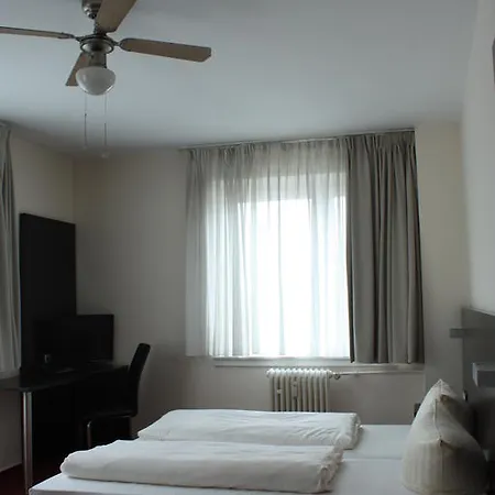 Fair Frankfurt - An Der Messe Frankfurt nad Mohanem