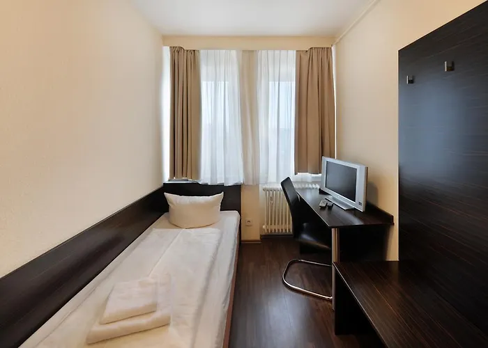 Fair Frankfurt - An Der Messe 3* 美因河畔法兰克福