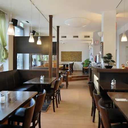 ホテル Fair Frankfurt - An Der Messe 3*