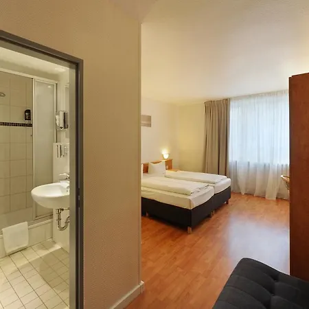 Отель Fair Frankfurt - An Der Messe 3*