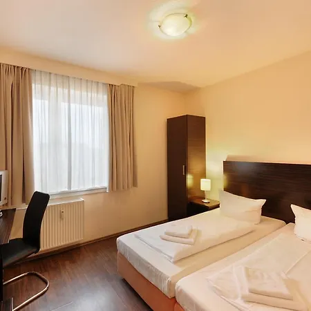 Fair Frankfurt - An Der Messe Отель 3*